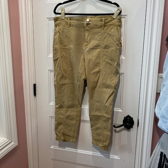 Gap Motorcycle Khaki - Picture 1 of 5